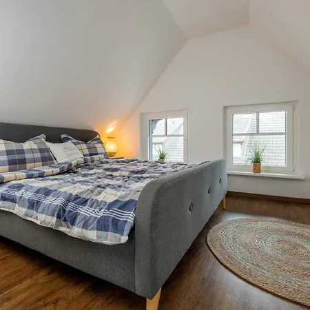 Kleiner Storch - Seehotel Duemmer Hüde